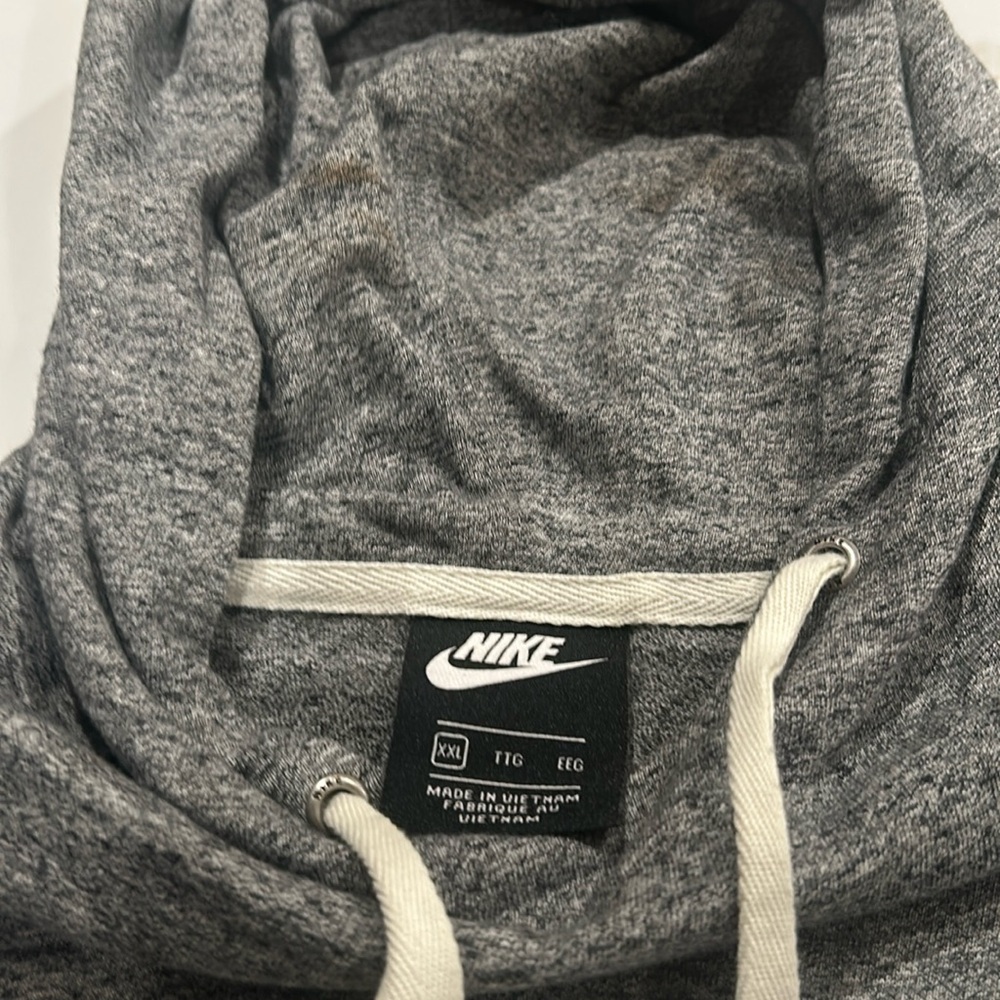 Nike just do it light charcoal/gray hoodie light weight good condition.